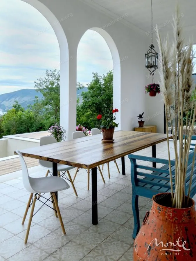 Sale, house, 354m², Ratiševina, Herceg Novi