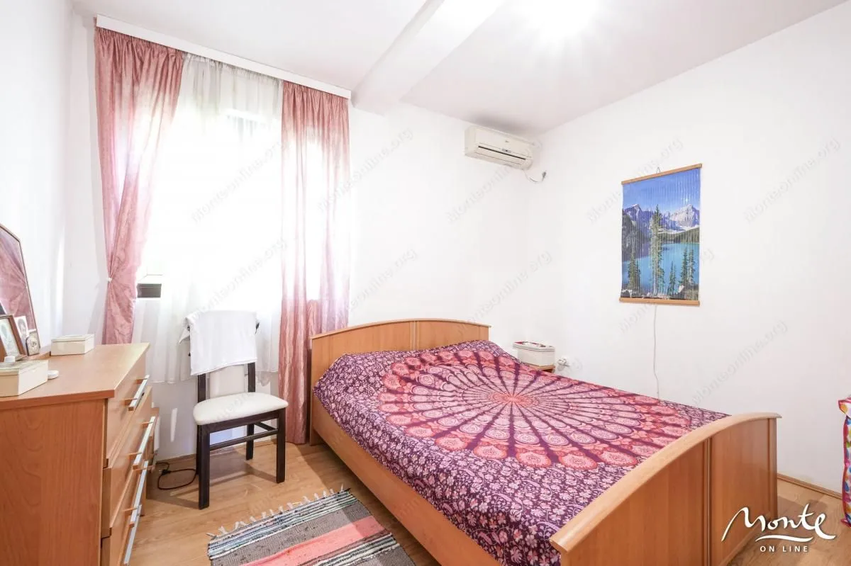 Sale, house, 410m², Sutomore, Bar