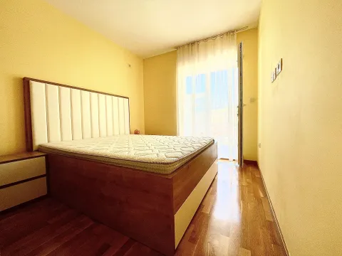 Rent, one bedroom apartment, 46m², City Kej, Podgorica - image 4
