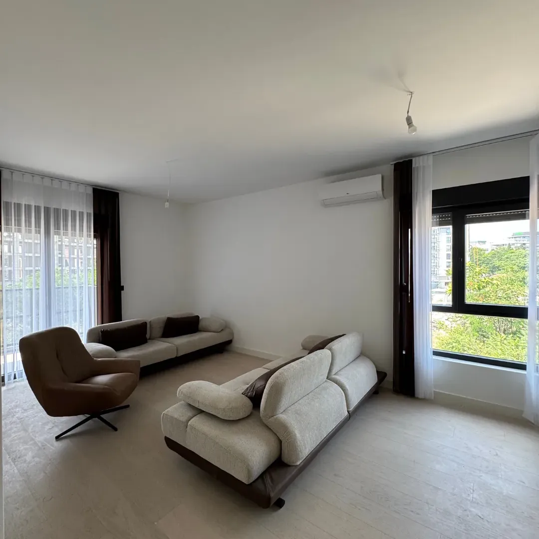 Izdavanje, jednosoban stan, 53m², 1 maj, Podgorica