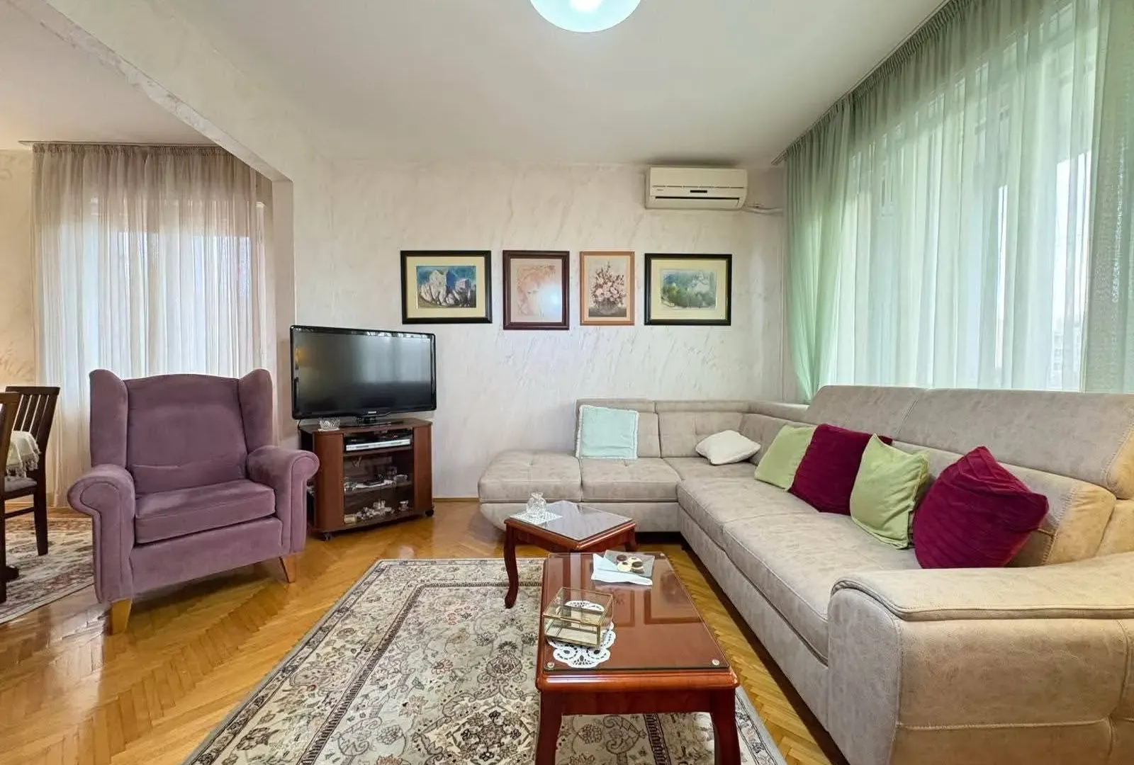 Prodaja, dvosoban stan, 86m², Momišići, Podgorica