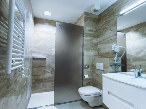 Izdavanje, dvosoban stan, 77m², Centar, Budva - image 5