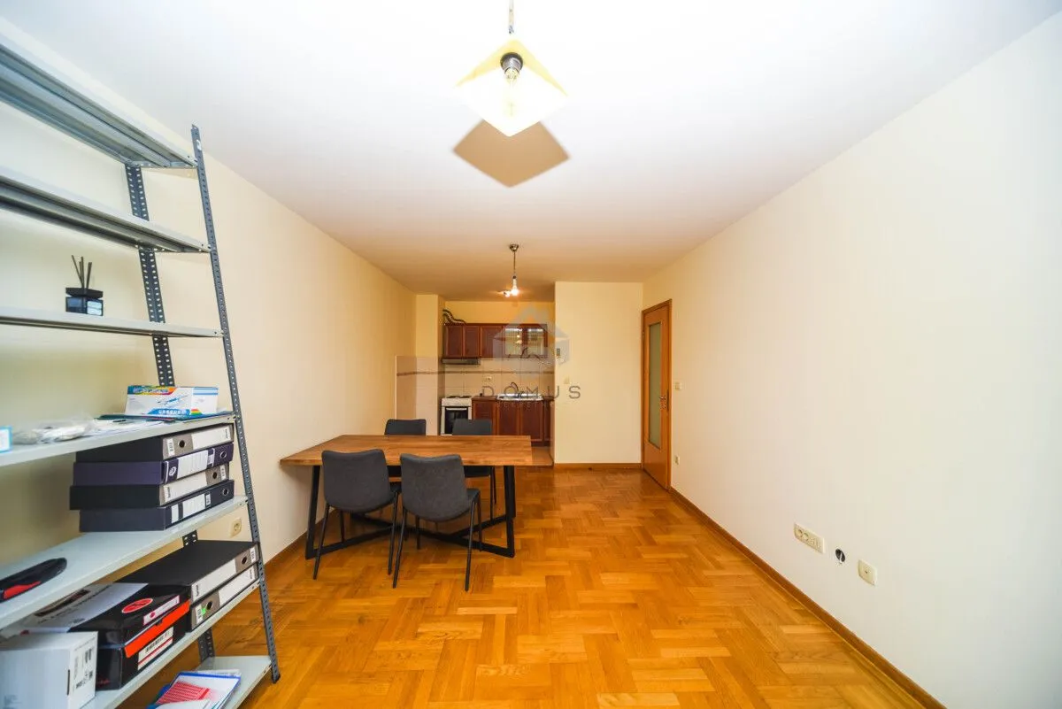 Prodaja, dvosoban stan, 64m², Stari Aerodrom, Podgorica