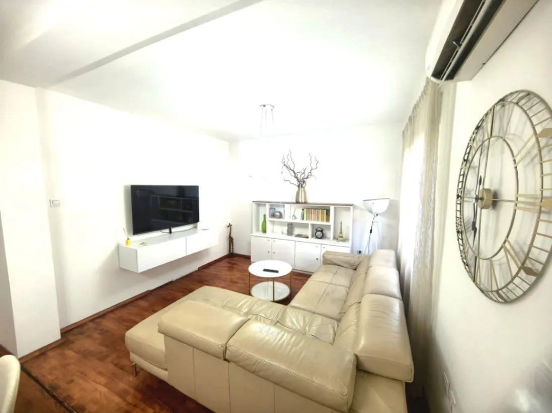 Izdavanje, trosoban stan, 73m², Preko Morače, Podgorica