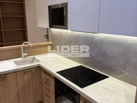 Izdavanje, četvorosoban stan, 90m², Zvezdara Sve Podlokacije, Beograd - image 8