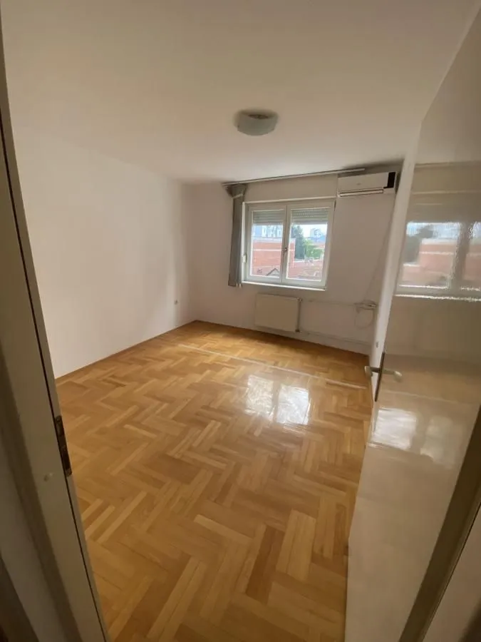 Rent, two bedroom apartment, 73m², Crveni Pevac, Niš