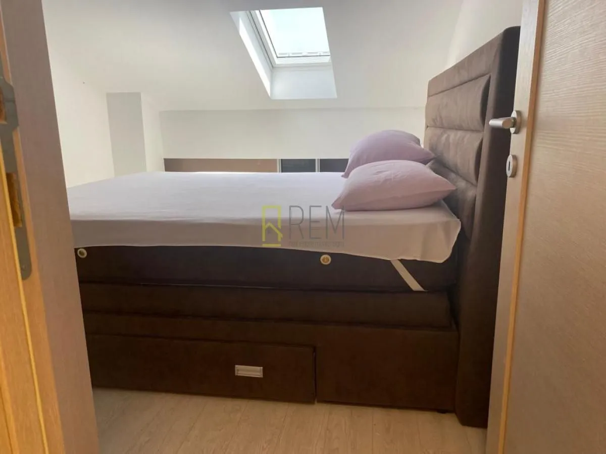 Izdavanje, trosoban stan, 125m², Vranići, Podgorica