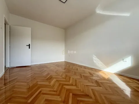 Prodaja, trosoban stan, 92m², Palilula, Niš - image 9