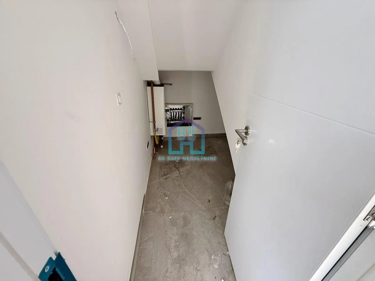 Prodaja, stan, 108m², Vidovdansko naselje, Novi Sad Sve Podlokacije