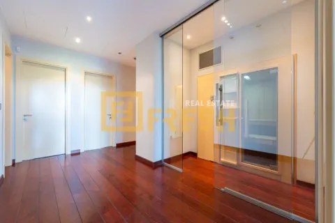 Prodaja, trosoban stan, 188m², Preko Morače, Podgorica - image 13