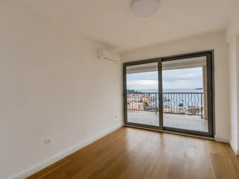 Sale, three bedroom apartment, 160m², Pržno, Budva - image 8