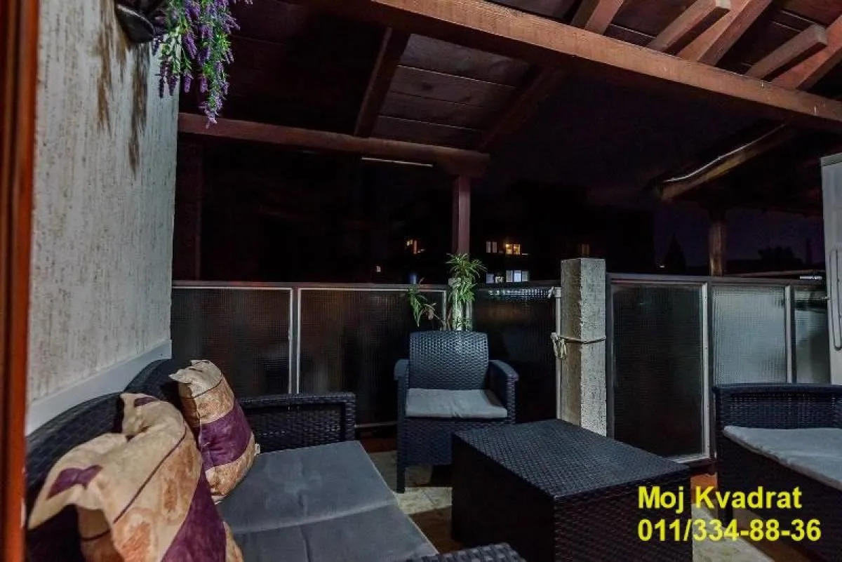 Sale, four bedroom apartment, 105m², Stari Grad, Beograd