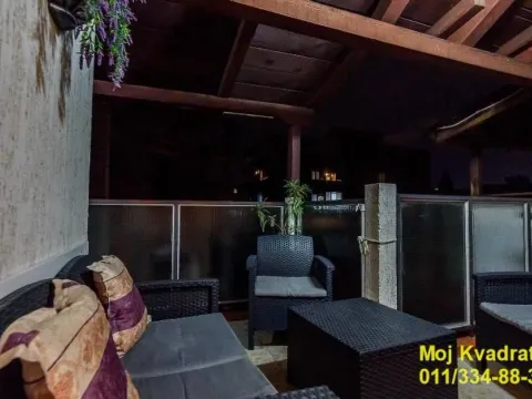 Prodaja, četvorosoban stan, 104m², Stari Grad, Beograd - image 12