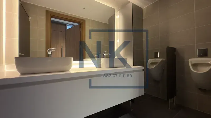 Rent, office space, 2542m², Centar, Podgorica