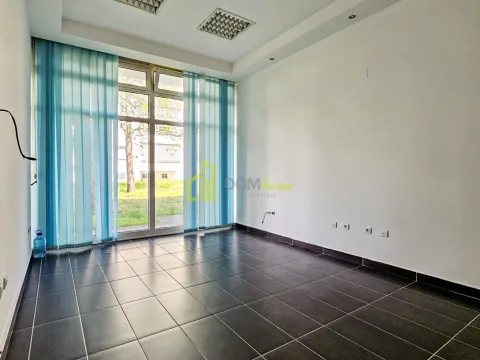 Rent, office space, 224m², Preko Morače, Podgorica - image 17