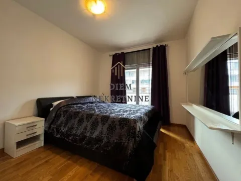 Izdavanje, jednosoban stan, 47m², City Kvart, Podgorica - image 7