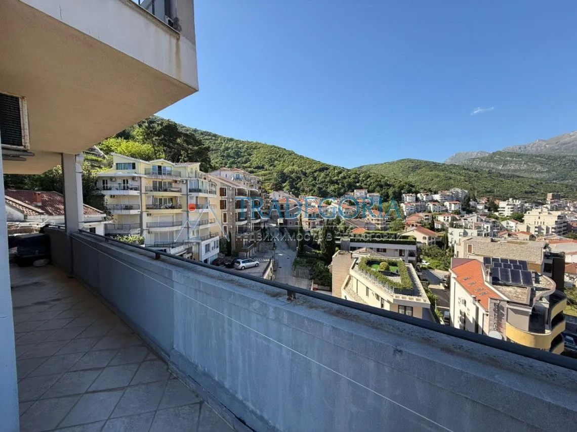 Prodaja, dvosoban stan, 107m², Budva, Crna Gora
