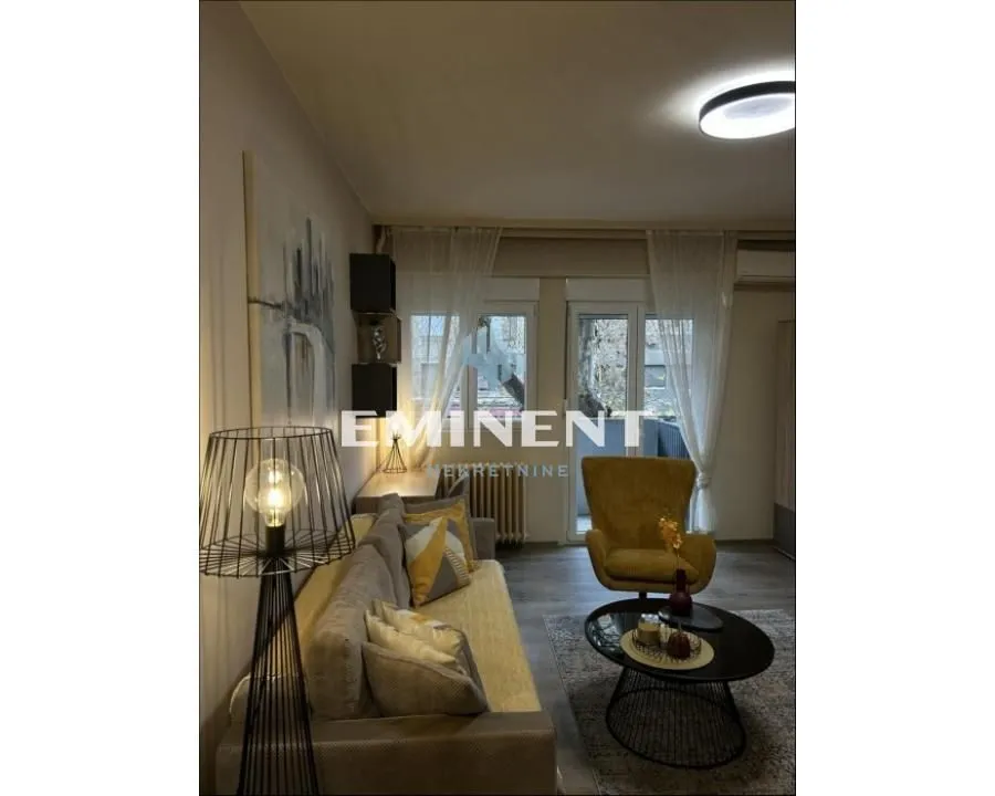 Rent, apartment, 43m², Stari Grad, Beograd