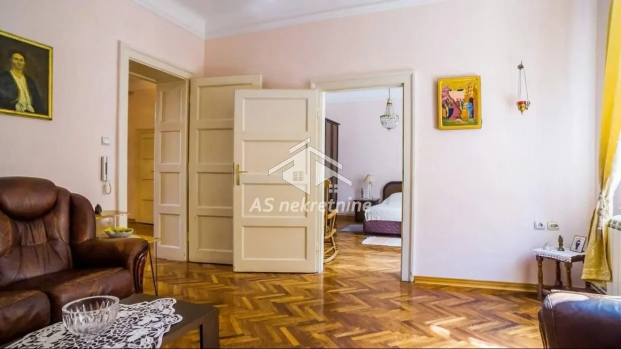 Izdavanje, dvosoban stan, 65m², Stari Grad, Beograd