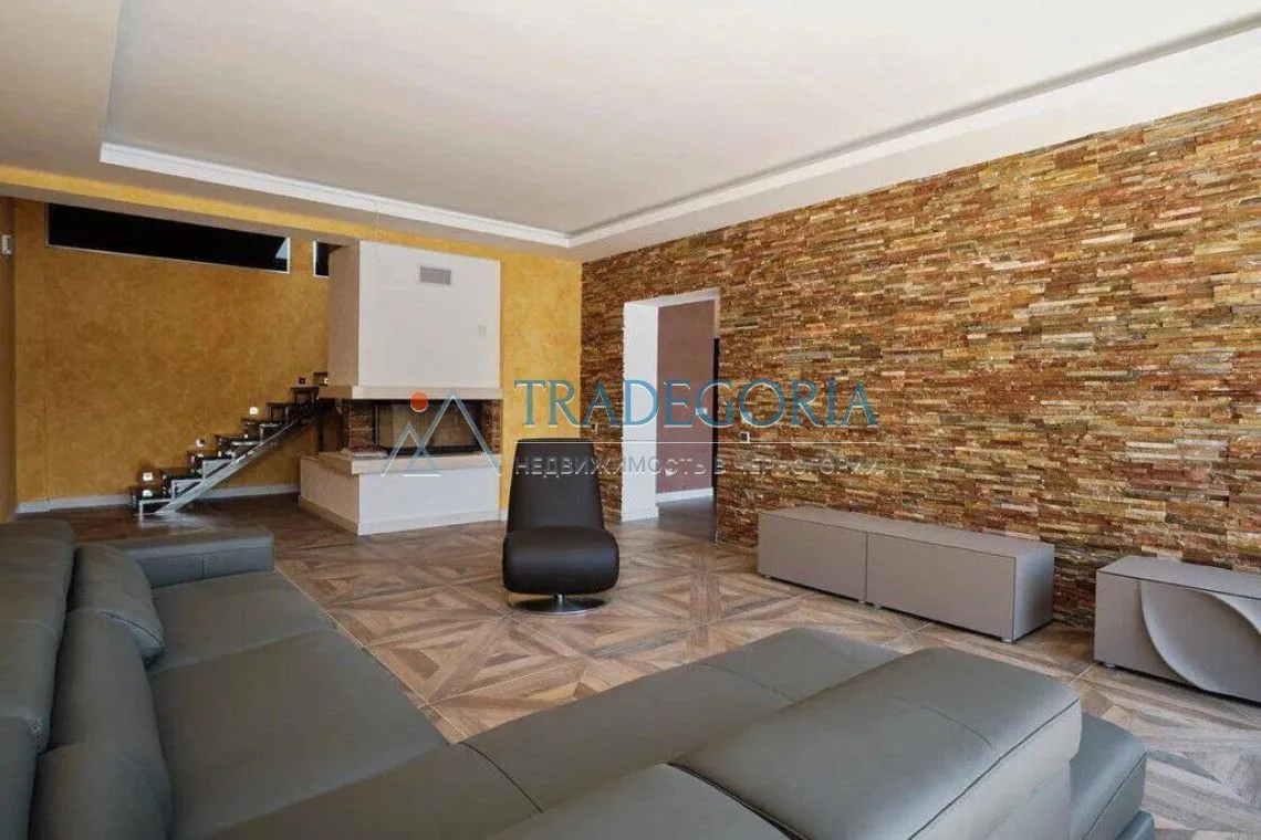 Prodaja, trosoban stan, 350m², Rafailovići, Budva