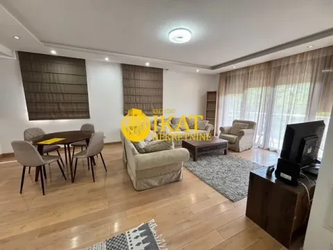 Izdavanje, trosoban stan, 114m², Savski Venac, Beograd - image 2