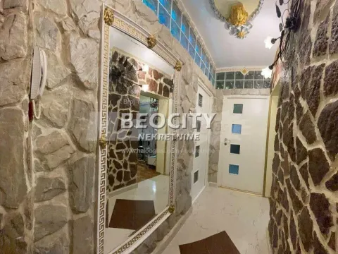 Prodaja, trosoban stan, 57m², Karaburma, Palilula Sve Podlokacije - image 12