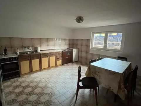 Sale, house, 140m², Palilula Sve Podlokacije, Beograd - image 11