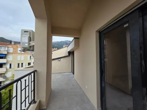 Prodaja, jednosoban stan, 70m², Budva, Crna Gora - image 21