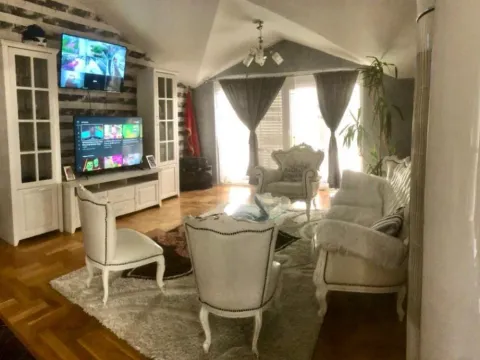 Izdavanje, trosoban stan, 180m², Dalmatinska ulica, Podgorica - image 5