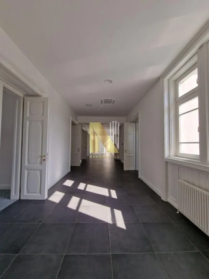 Rent, office space, 430m², Centar, Novi Sad