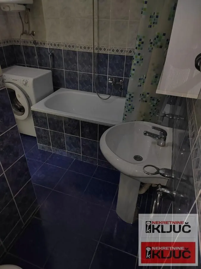 Prodaja, dvosoban stan, 54m², Grbavica, Novi Sad Sve Podlokacije