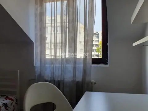 Izdavanje, trosoban stan, 110m², Vukov Spomenik, Zvezdara Sve Podlokacije - image 8