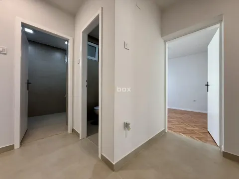 Prodaja, trosoban stan, 92m², Palilula, Niš - image 19