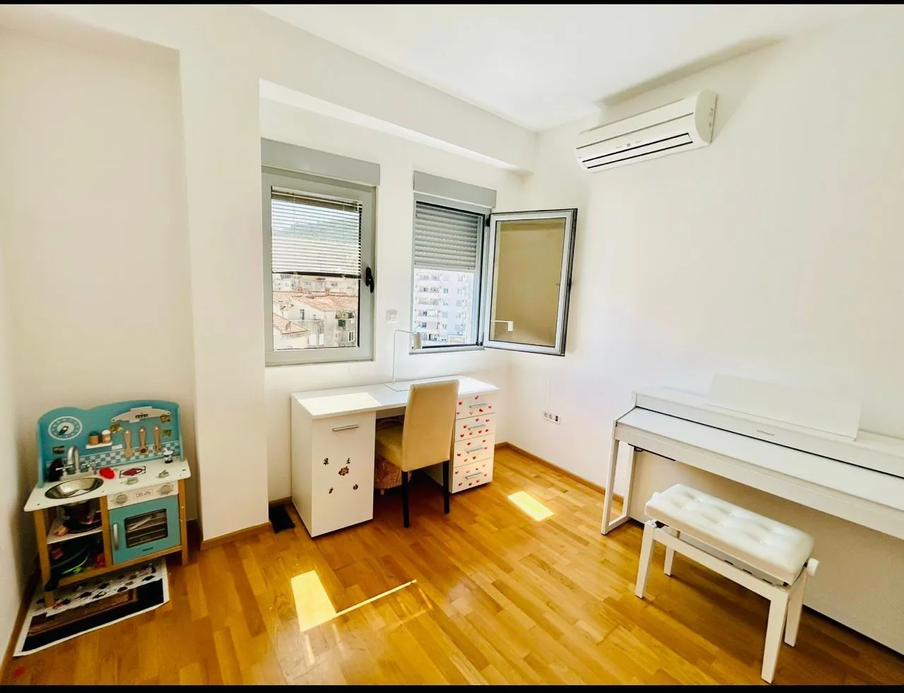 Sale, three bedroom apartment, 151m², Rozino, Budva