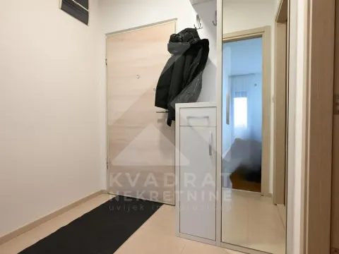 Prodaja, jednosoban stan, 43m², Stari Aerodrom, Podgorica - image 8