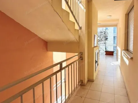 Sale, two bedroom apartment, 85m², Petrovac, Budva - image 13