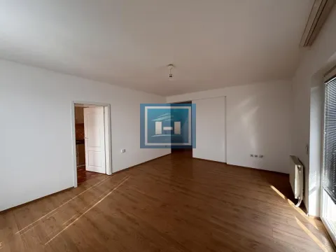 Prodaja, dvosoban stan, 63m², Centar, Jagodina - image 2