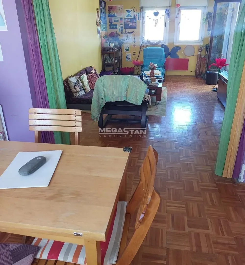Sale, three bedroom apartment, 88m², Novi Beograd Blok 72, Novi Beograd Sve Podlokacije
