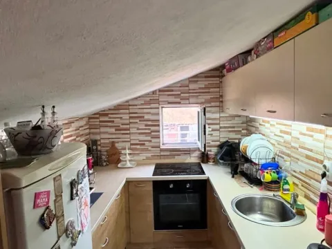 Prodaja, kuća, 170m², Kosić, Danilovgrad - image 16