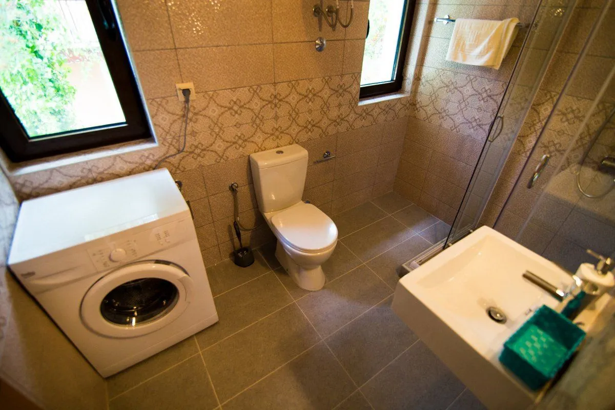 Prodaja, kuća, 240m², Krašići, Tivat