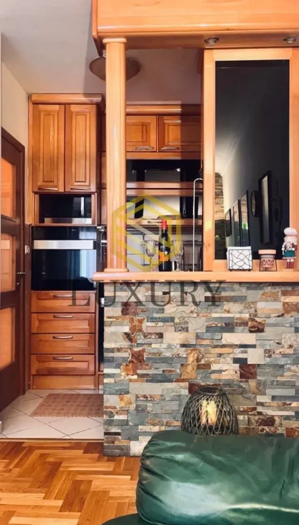 Izdavanje, jednosoban stan, 35m², Pobrežje, Podgorica