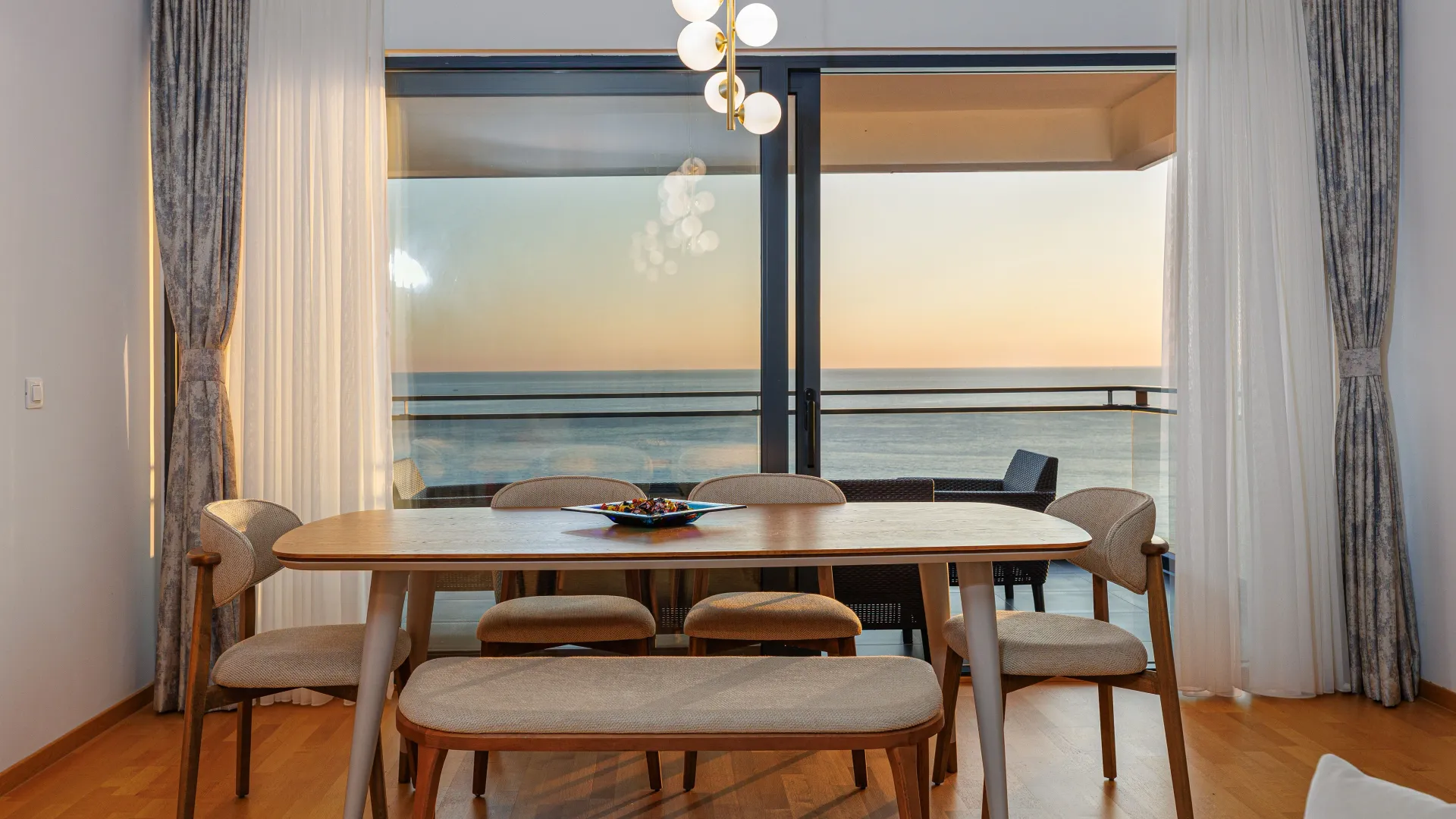 Sale, two bedroom apartment, 162m², Sveti Stefan, Budva