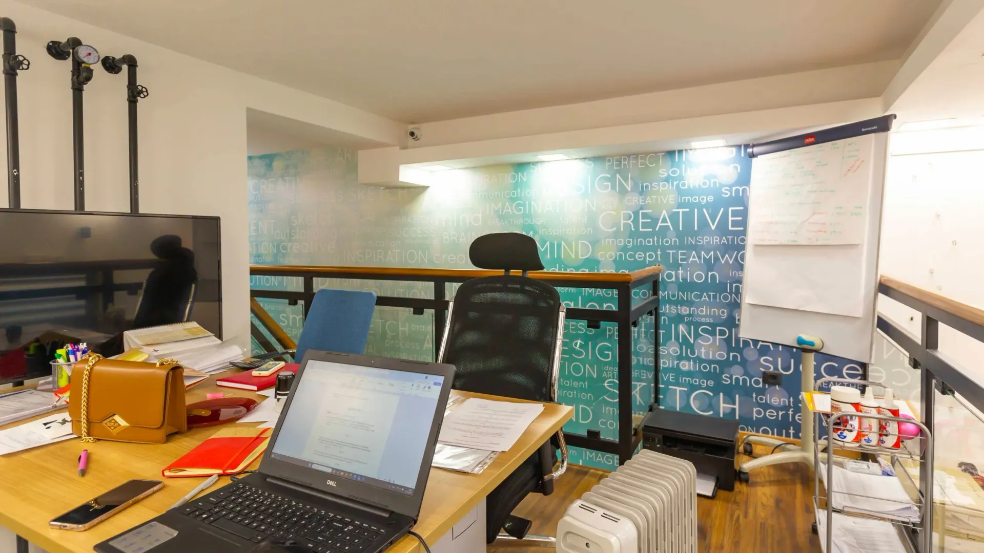 Rent, office space, 43m², City Kej, Podgorica