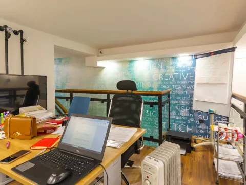 Izdavanje, poslovni prostor, 43m², City Kej, Podgorica - image 9