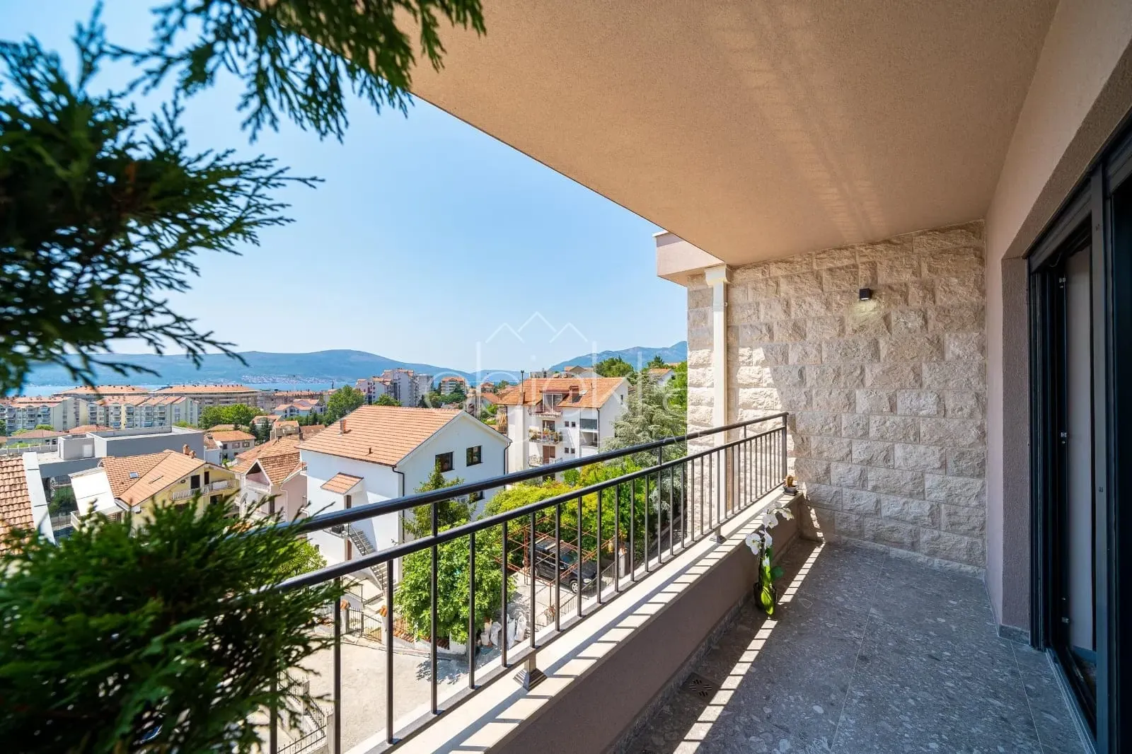 Sale, apartment, 78m², Tivat, Crna Gora
