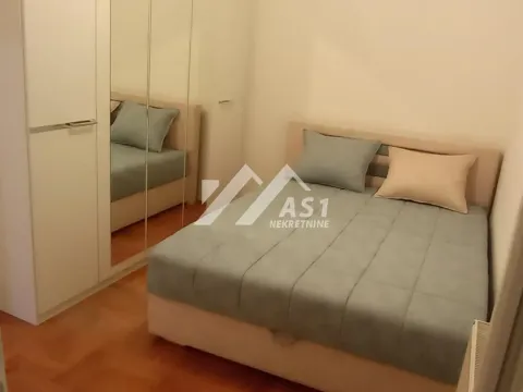 Rent, one bedroom apartment, 33m², Bulevar Oslobodjenja, Novi Sad Sve Podlokacije - image 4