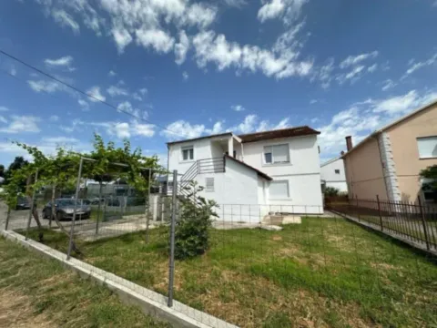 Izdavanje, dvosoban stan, 60m², 1 maj, Podgorica - image 8