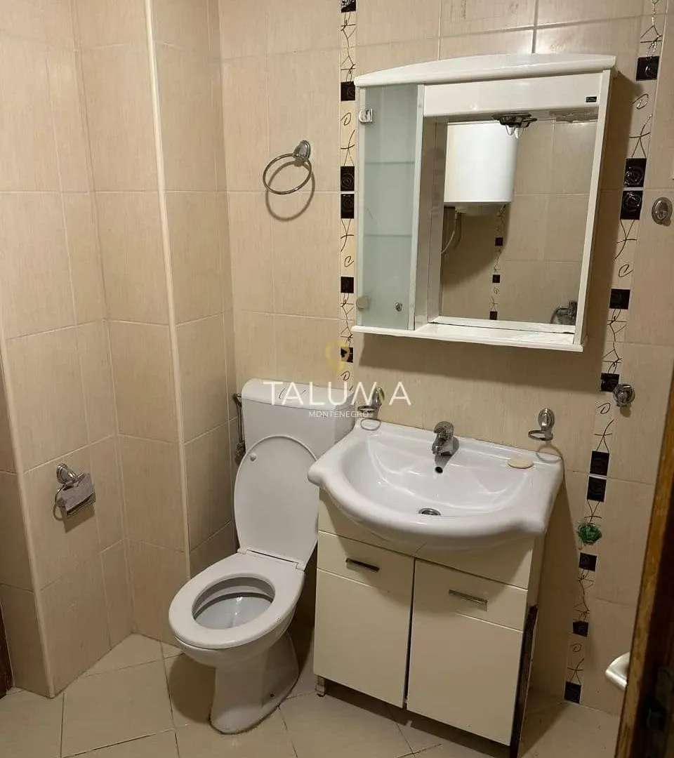 Sale, apartment, 95m², Makedonsko naselje, Bar