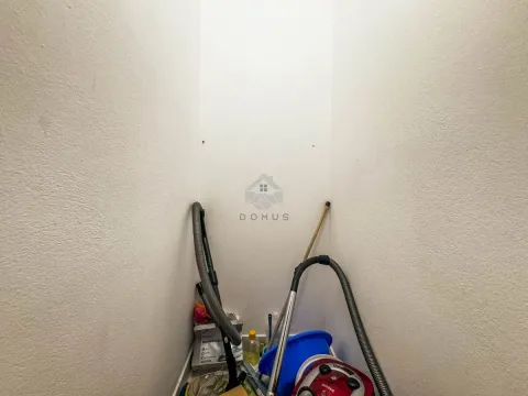 Izdavanje, kuća, 250m², Zagorič, Podgorica - image 27