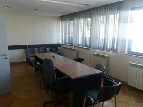 Izdavanje, poslovni prostor, 2400m², Zemun Gornji Grad, Zemun Sve Podlokacije - image 5